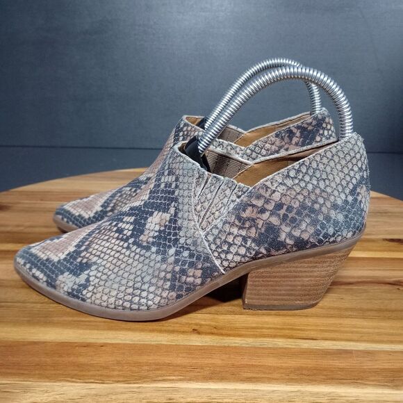 Lucky Brand Tabea Snakeskin Booties Women's‎ Size 7.5 Stacked Heel Almond Toe - Picture 1 of 15